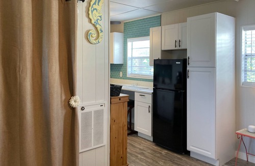Kiska Beach Apartment | Bright Studio with High-Speed WiFi, Full Kitchen, Firepit, and Partial AC