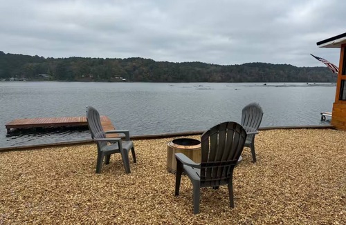 Goodsprings House | Bring your boat and come enjoy the warrior river!