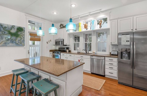 Watercolor House | Brownies - Camp WaterColor Home Private Pool Heated Seasonally, 5 Beach Bikes