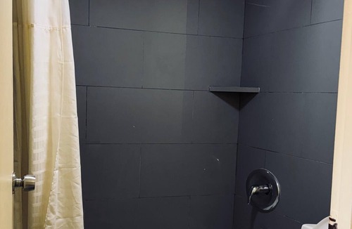 West Colonial Hotel | Budget Inn - Orlando Downtown