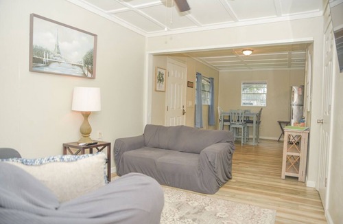 Grand Bay House | Bungalow near Main Street - #1