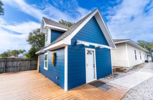 East Pensacola Heights Villa | By the Bayou, Pool, Close to Downtown