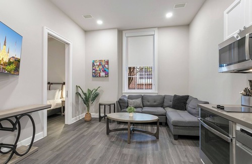New Orleans Apartment | Bywater Suite Hotel
