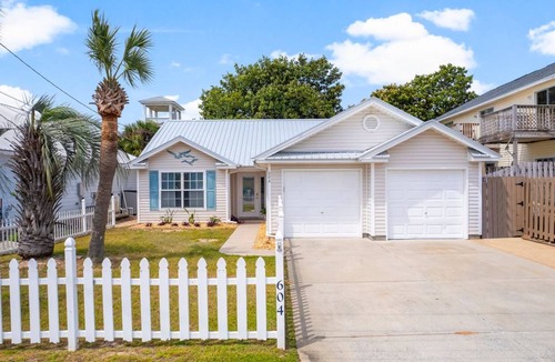 Bahama Beach Cottage | Cabin ∙ 3 bedrooms ∙ 8 guests