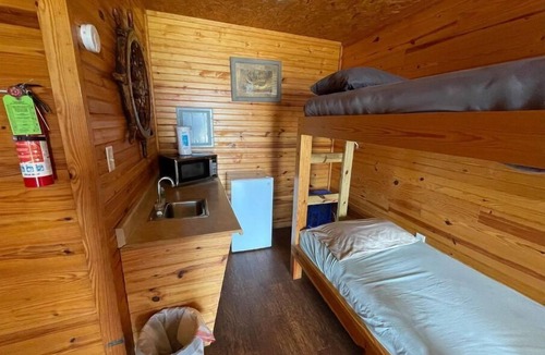Negreet Cabin | Cabin 52 at Tranquility Bay Resort