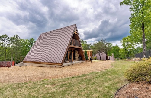 Fort Payne Cabin | Cabin A Deer Wood with hot tub