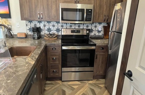 River Ranch Cabin | Cabin at Westgate River Ranch – Sleeps 4 Deluxe Lock-Off Labor Day Weekend 2026