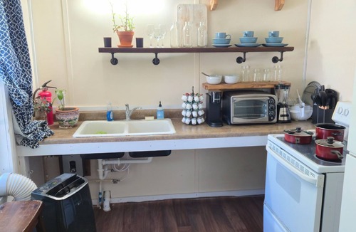 Marianna Cabin | Cabin close to Springs! Pool, WI-FI, And Grill