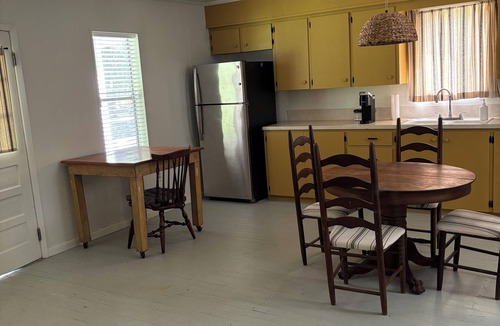 Lebeau Cabin | Cabin on the Bayou - Great for Local Getaway or Weekly Area Work