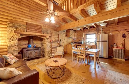 Hueytown House | Cabin w/Catch & Release Pond in Hueytown!