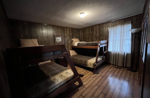 Wynne House | Cache Landing Lodge