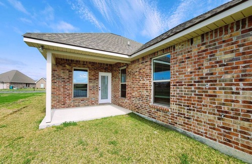 Lake Charles Apartment | Cajun Stay at Golden Horizon Pond Escape - WCN176