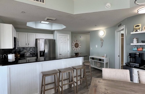 Panama City Beach Condo | CALYPSO BEACHFRONT @PIER PARK 3BR/3BA 3rd Flr CORNER! 4 BEACH CHAIR SERVICE!
