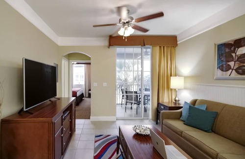 Kissimmee Condo | Calypso Cay Vacation Villas 1br suite, Friday check-in