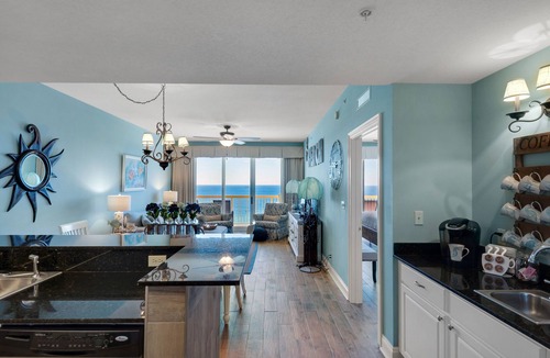 Panama City Beach Condo | Calypso Resort - Direct Beach Front; 3 Bed, 2 Bath Condo, sleeps 9.