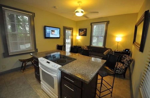 Gretna House | Camellia House 2bd/2ba at Crescent Moon Villas
