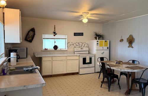 Geneva Cabin | CAMP BY PENDLETON BRIDGE, TOLEDO BEND LAKE AND TEXAS SRA PARK AND BOAT LAUNCH