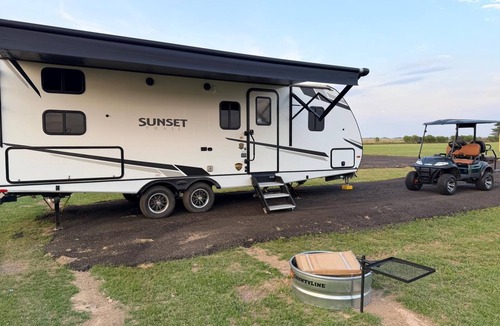 Stuttgart RV Rental | Campground in the duck capital of the world. Right in outskirts of town