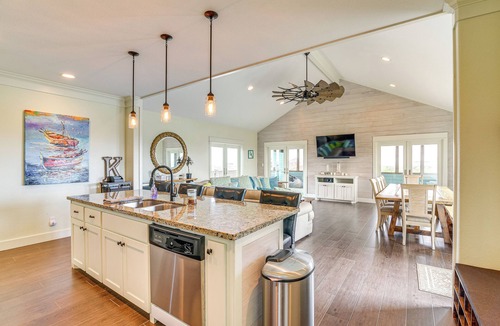 Port Bolivar House | Canal-Front Coastal Getaway in Gilchrist w/Deck