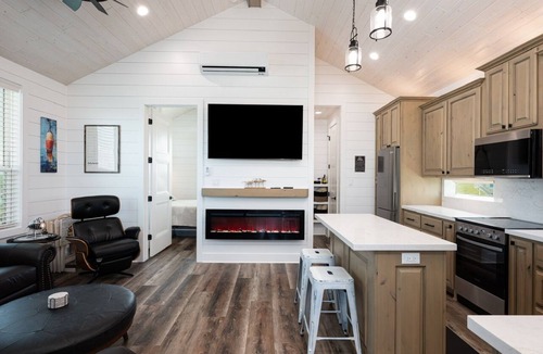 Port Bolivar House | Canal front cutie with Boat lift, RV Hook-Up, Bay access, and Ocean view!