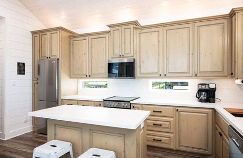 Port Bolivar House | Canal front cutie with Boat lift, RV Hook-Up, Bay access, and Ocean view!