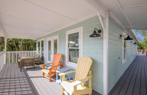 Anna Maria House | Canario Cottage Home