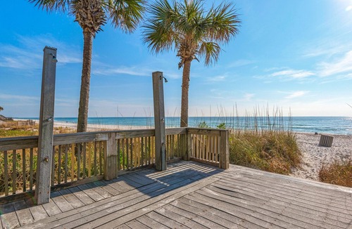 Thomas Drive Condo | CANCELLATION OCT PROMO 3RD FLR, GULF FRNT! 1:30 CK-IN! 2BR 2B, BCH SETUP MAR-OCT