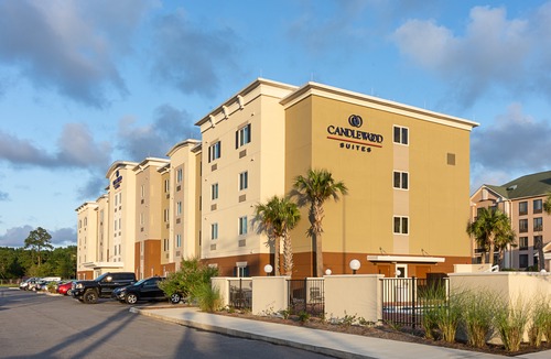 Northeast Pensacola Hotel | Candlewood Suites Pensacola - University Area, an Ihg Hotel