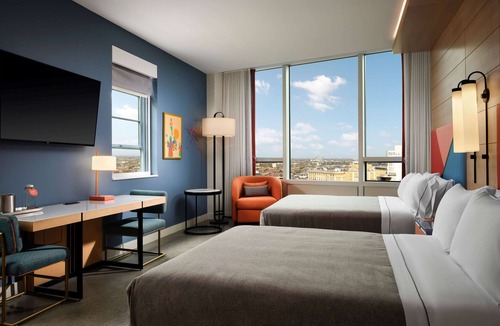 Central Business District Hotel | Canopy by Hilton New Orleans Downtown