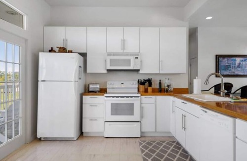 Waveland House | Captains Quarters