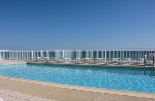 Sunnyside Resort | Carillon Beach Resort Inn
