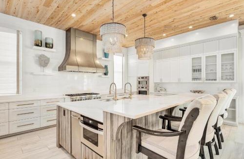 Crystal Beach House | Casa Blanco
