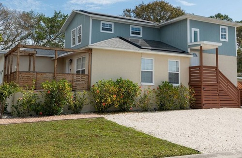 Bayview Apartment | Casa Tranquila, 3 bd2 bath, upper apt, sleeps 6-7