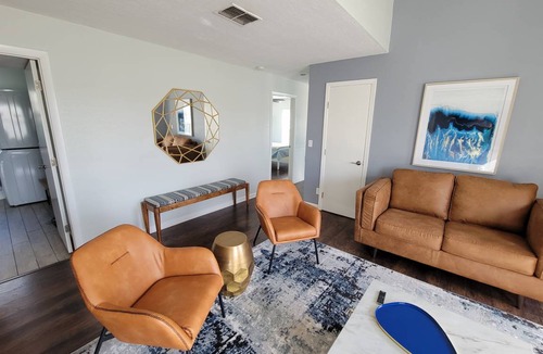 Bayview House | Casa Tranquila, whole 5 bed 3.5 bath house, sleep11