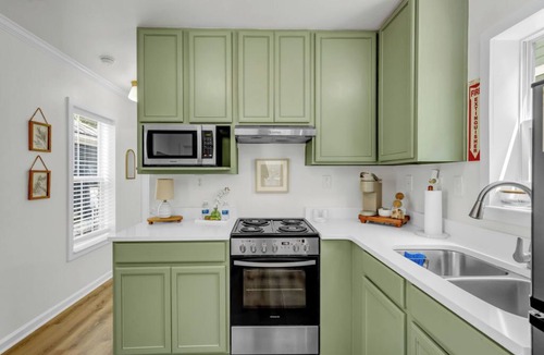 Ocean Springs Cottage | Casita Blanca - Coastal Getaway