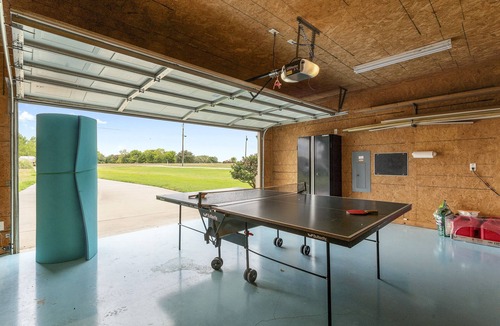 Tool House | Cedar Creek Lakehouse w/Golfcart & Dbl Decker Boat Dock with Deep Water