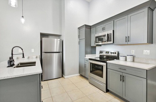 Faubourg Delassize House | Central City Hideaway-3 blocks off St. Charles Avenue