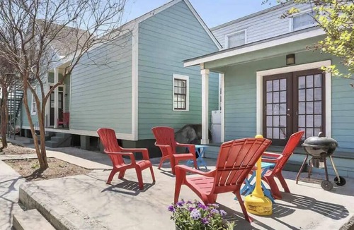 South 7th Ward Apartment | Centrally located 1bed 1bath,walk to French Q, Bourbon St. & Jazz venues