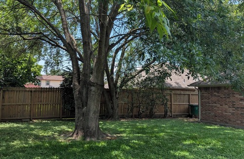 Highlands House | Centrally located 3-bedroom 2bath house in charming Baytown. Enjoy your stay