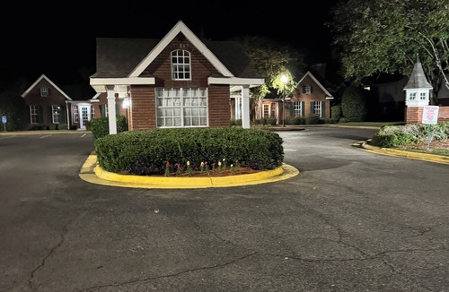Tuscaloosa Apartment | Charming 1-bedroom apartment with AC, garage, and WiFi in lovely Tuscaloosa