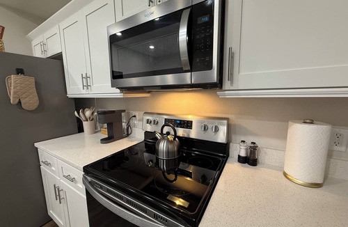 Historic Downtown Apartment | Charming 1-bedroom apartment with AC, WiFi in Downtown Ocala