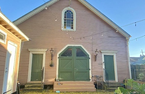 Algiers Point Cottage | Charming 1900s Carriage House in New Orleans