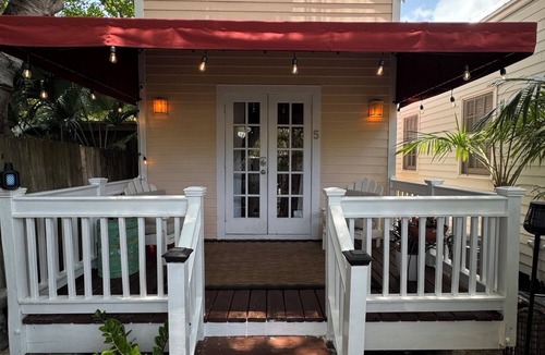 Old Town Cottage | Charming 1BR Cottage : Steps from Hemingway House & Old Town