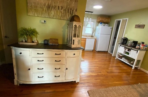 Pascagoula House | Charming 2-bedroom house in fabulous Pascagoula with AC, WiFi, and Waterview