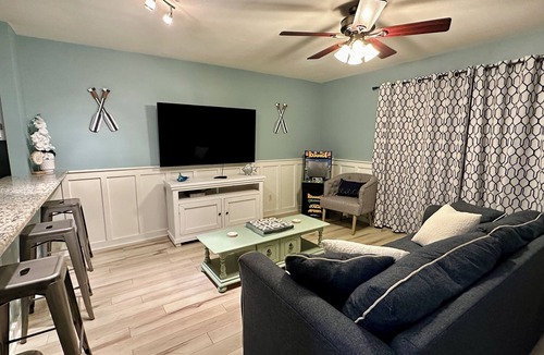 Mary Esther House | Charming 2-bedroom townhome with sound access, pool and grill