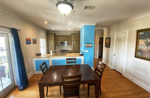East End Condo | Charming 3 Bedroom condo centrally located on the island with nice Gulf views!