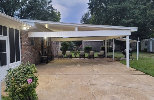 Tuscaloosa House | Charming 3-bedroom house with WiFi, AC in enjoyable Tuscaloosa