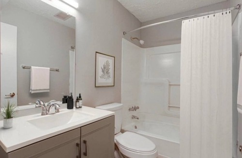 Fairfield House | Charming 3-bedroom house in soothing Fairfield with AC