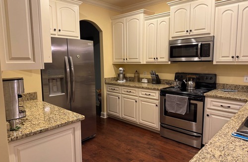 Tupelo House | Charming and Spacious 3-bedroom house in serene Tupelo
