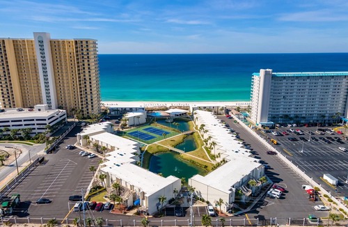 Bel Air Condo | Charming beach getaway with stunning ocean views